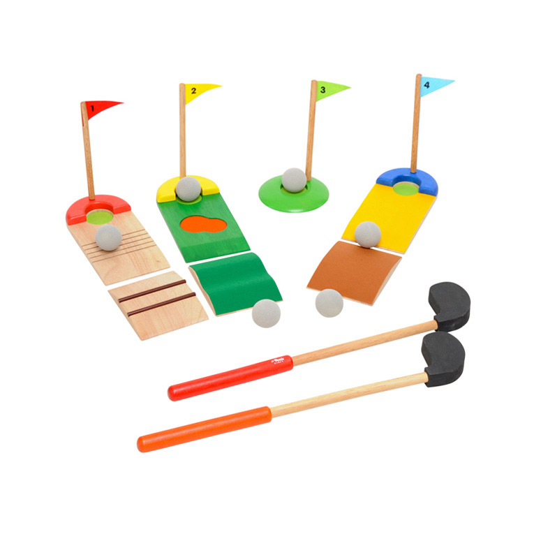 柔らかい素材を使っているゴルフセット。